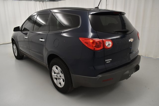 Pre-Owned 2012 Chevrolet Traverse LS 4D Sport Utility in Topeka