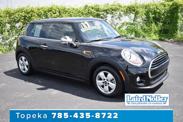 Pre Owned 2017 Mini Cooper Base 2d Hatchback In Topeka P4354